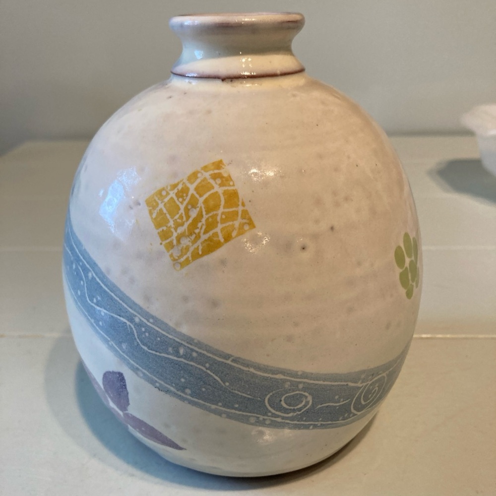 Rosenbloom Pottery North Carolina Vase Bud Vase Decorative Art 6.5” Tall